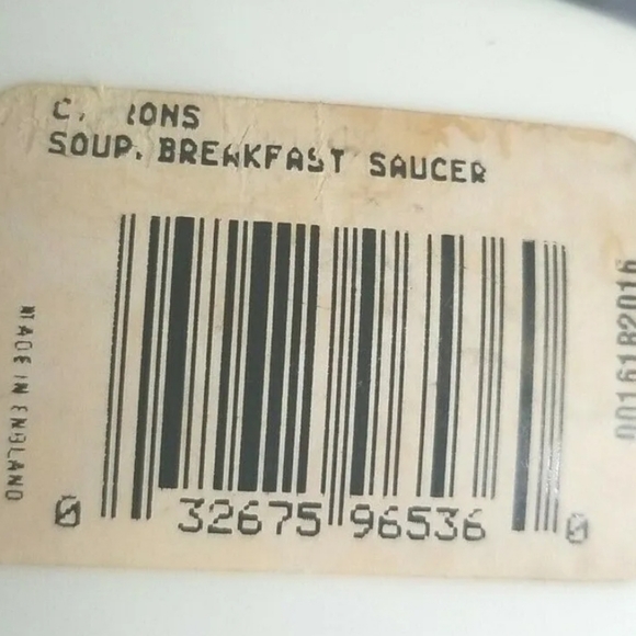 Vintage Wedgwood Citrons Soup Breakfast Bone China Saucer Plate NWT Aprx 6" diam - Picture 6 of 6